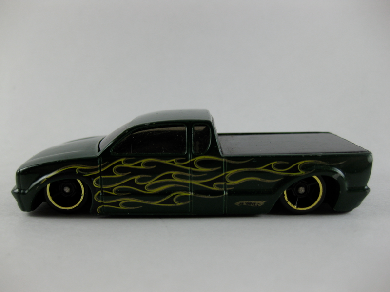 Illustration for article titled Hi, my name is Mr Albee and I'm a diecast addict.